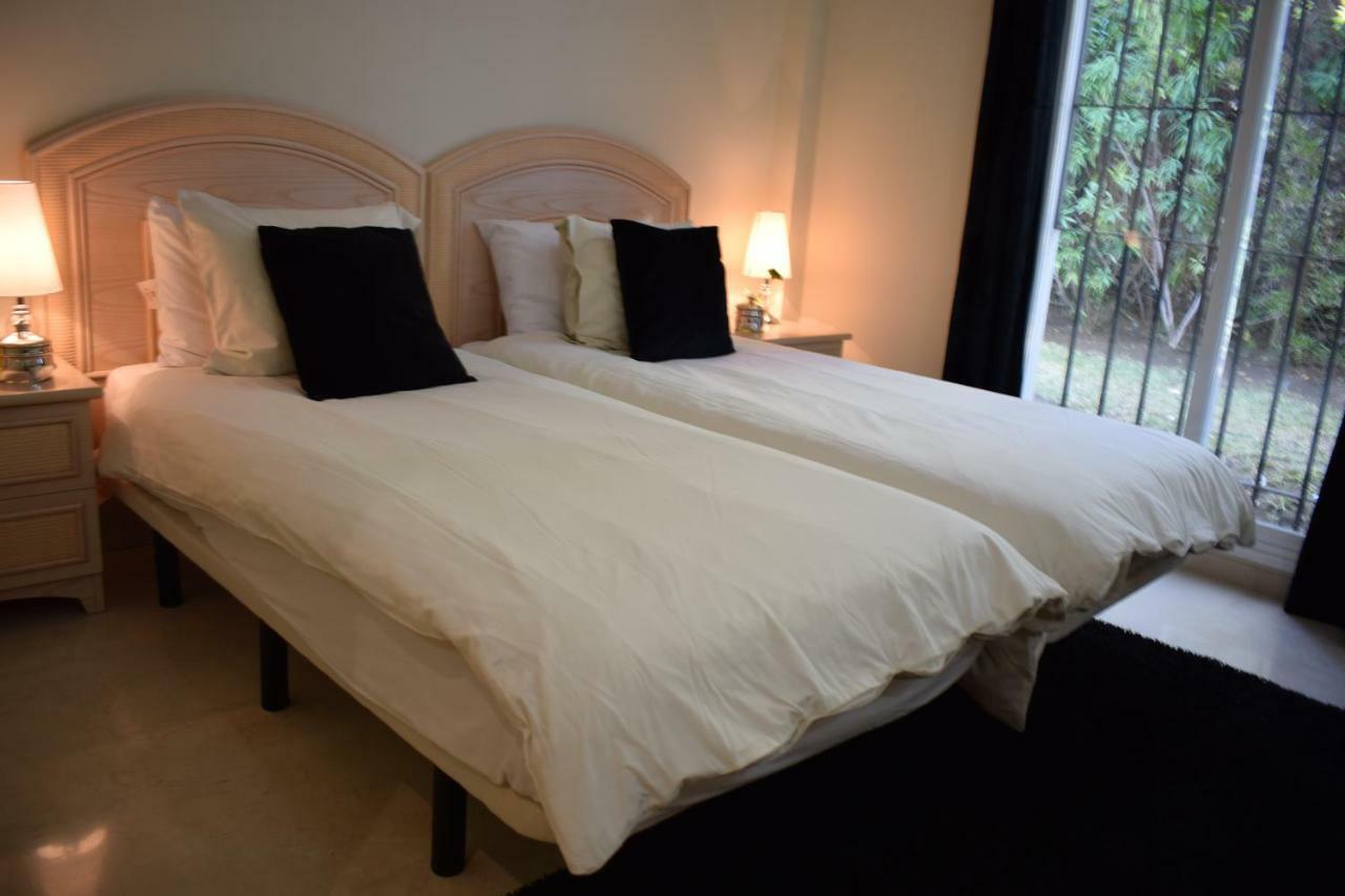 La Concha Vista La Quinta Apartment มาร์เบยา ภายนอก รูปภาพ
